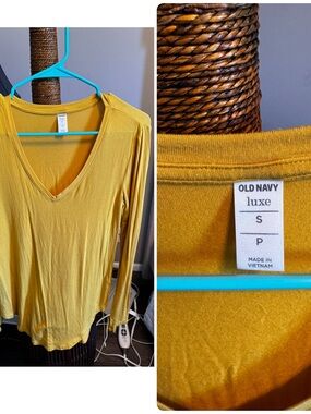 Old Navy Luxe Mustard Yellow V-Neck Long Sleeve Top